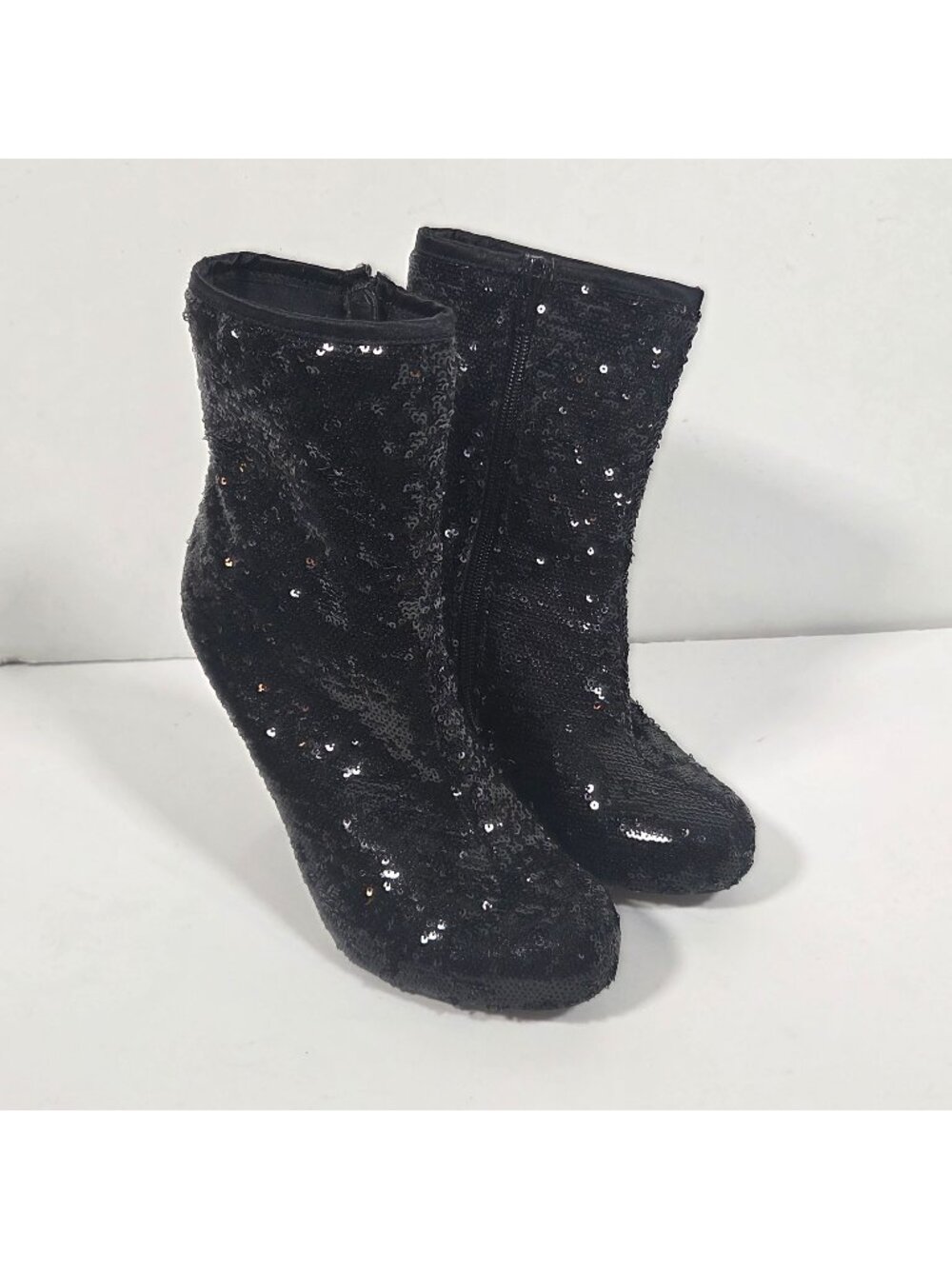 Icora Women's Heeled Ankle Boots Black Size 6.5